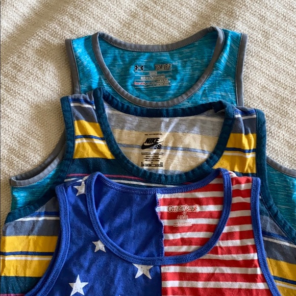 Bundle of 3 Boys Tanks - Picture 2 of 3